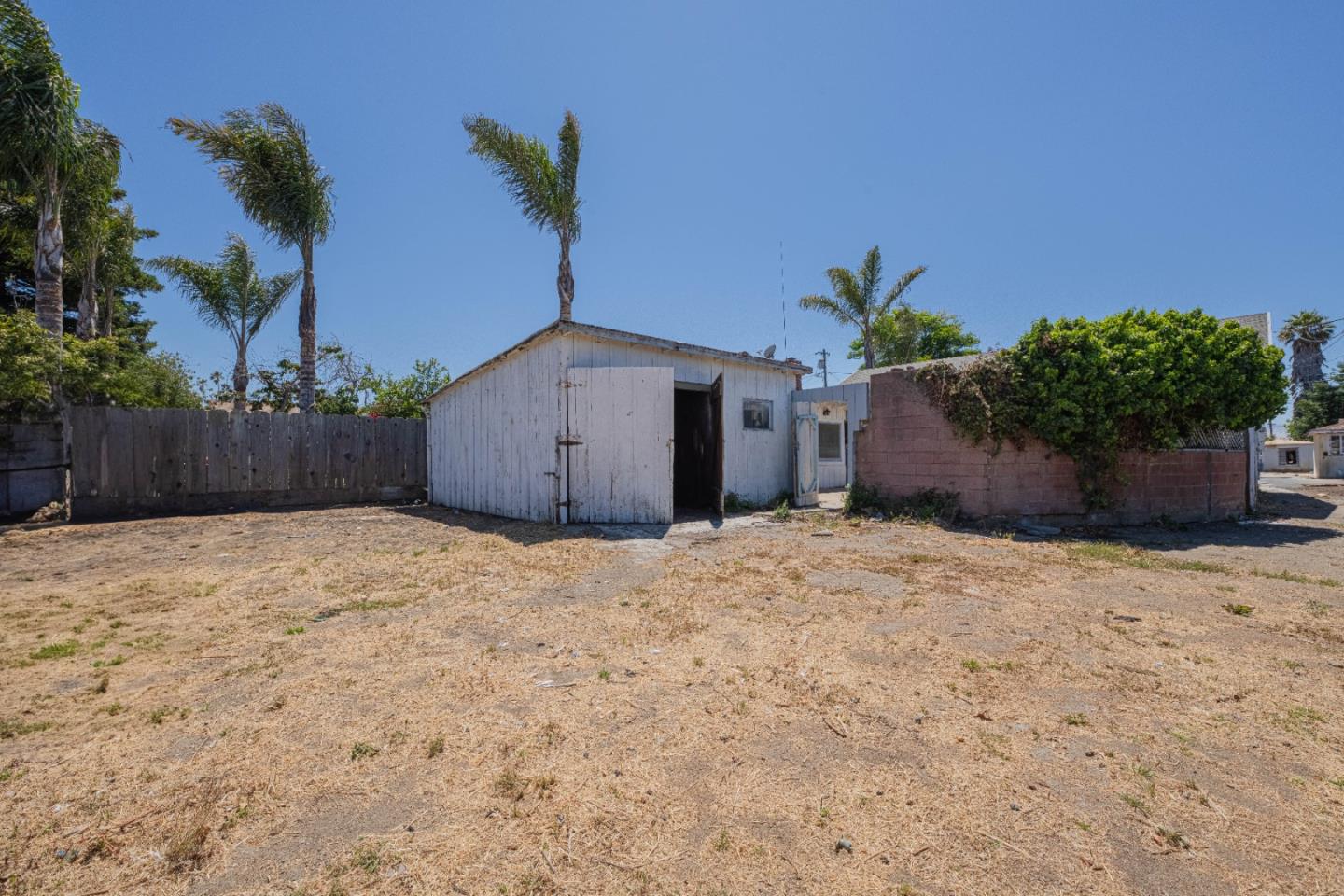 Detail Gallery Image 31 of 32 For 31 Riker St, Salinas,  CA 93901 - 2 Beds | 1 Baths