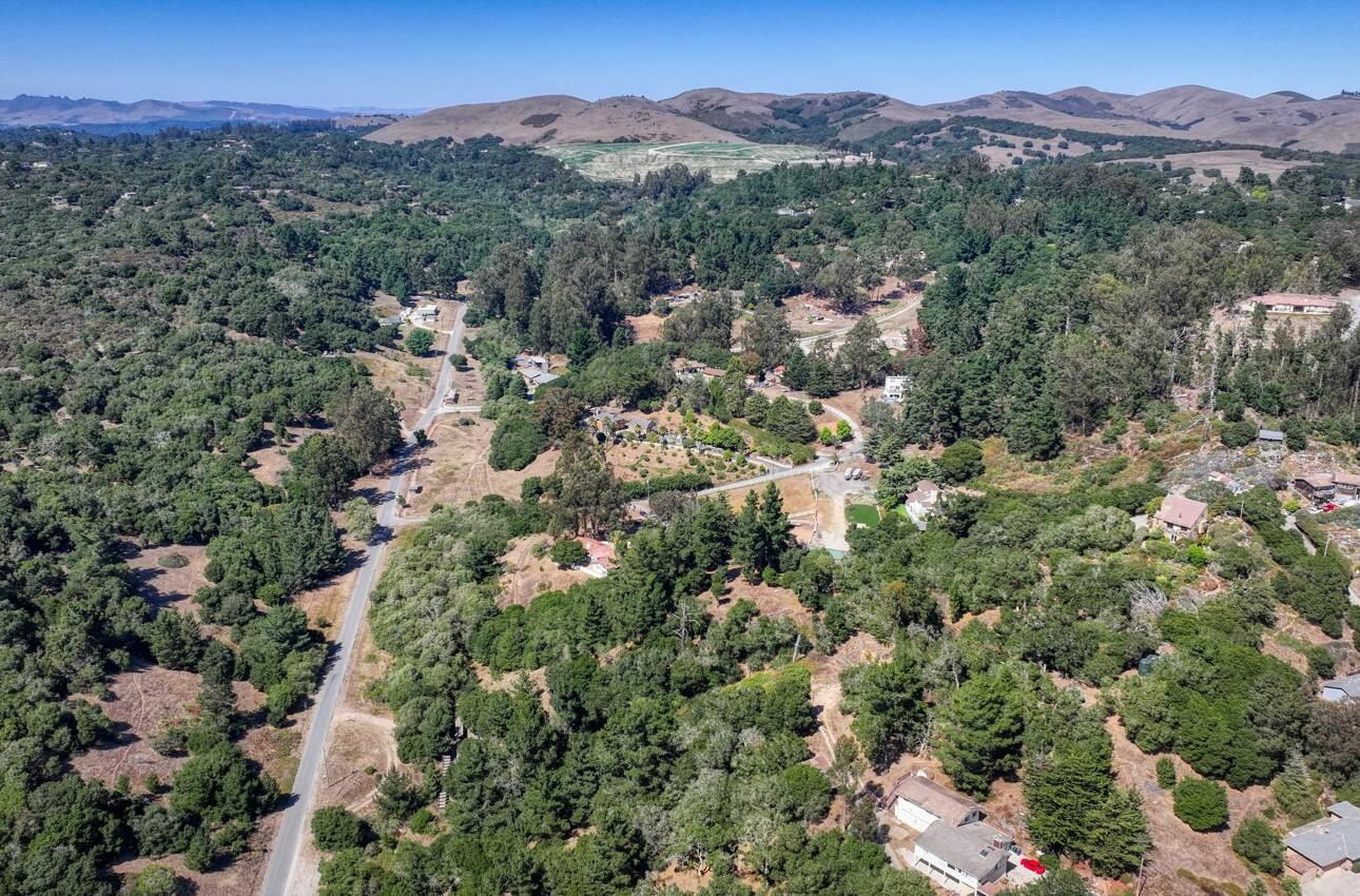 Detail Gallery Image 11 of 81 For 20210 Wilder Ct, Salinas,  CA 93907 - 4 Beds | 2/1 Baths