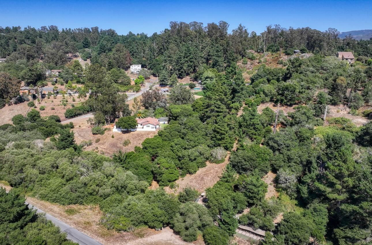 Detail Gallery Image 14 of 81 For 20210 Wilder Ct, Salinas,  CA 93907 - 4 Beds | 2/1 Baths