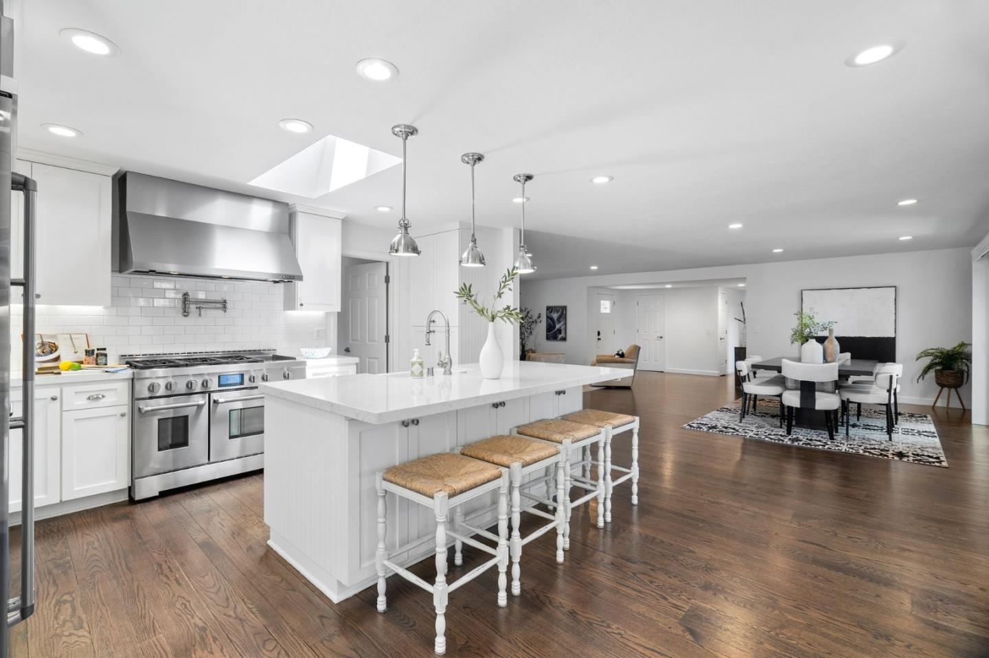 Detail Gallery Image 8 of 36 For 18709 Metler Ct, Saratoga,  CA 95070 - 4 Beds | 2/1 Baths