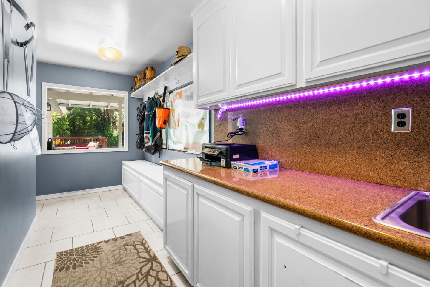 Detail Gallery Image 11 of 65 For 752 Glen Canyon Rd, Santa Cruz,  CA 95060 - 3 Beds | 2 Baths