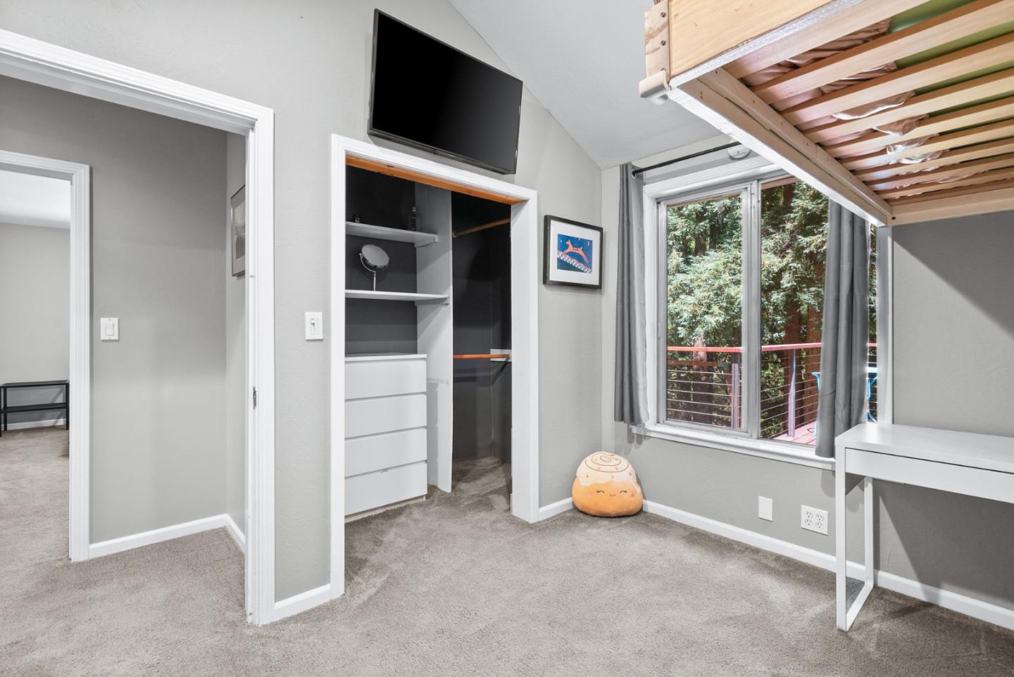 Detail Gallery Image 29 of 65 For 752 Glen Canyon Rd, Santa Cruz,  CA 95060 - 3 Beds | 2 Baths