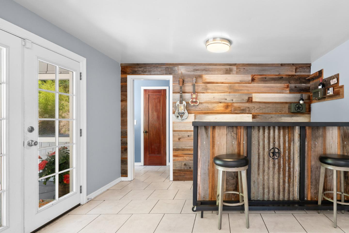 Detail Gallery Image 9 of 65 For 752 Glen Canyon Rd, Santa Cruz,  CA 95060 - 3 Beds | 2 Baths