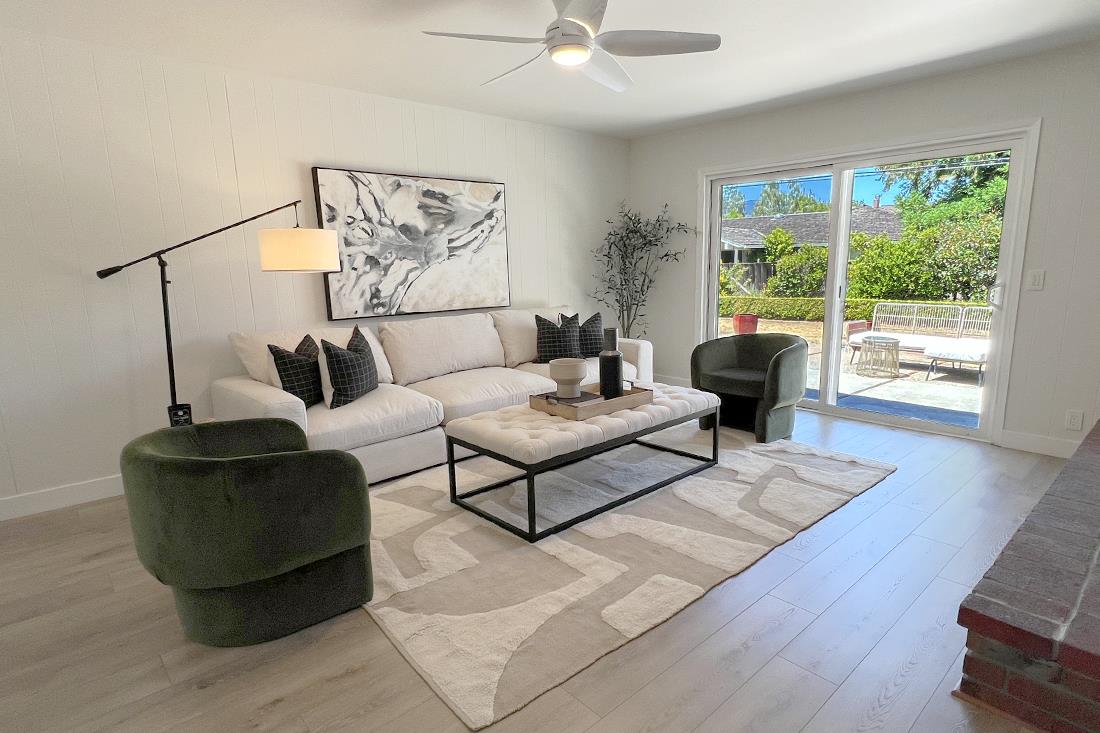 Detail Gallery Image 6 of 21 For 12141 Viewoak Dr, Saratoga,  CA 95070 - 4 Beds | 2/1 Baths