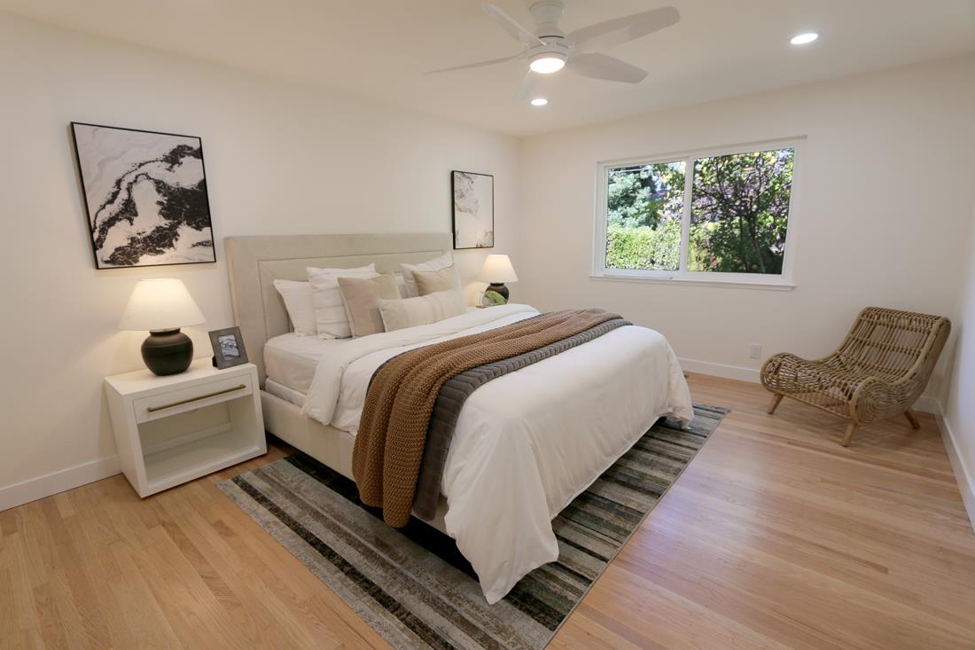 Detail Gallery Image 9 of 21 For 12141 Viewoak Dr, Saratoga,  CA 95070 - 4 Beds | 2/1 Baths