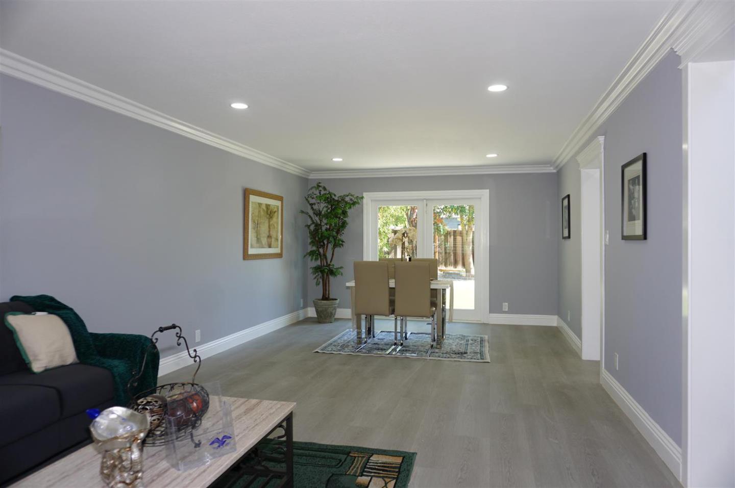 Detail Gallery Image 11 of 42 For 3342 San Saba Dr, San Jose,  CA 95148 - 4 Beds | 2/1 Baths