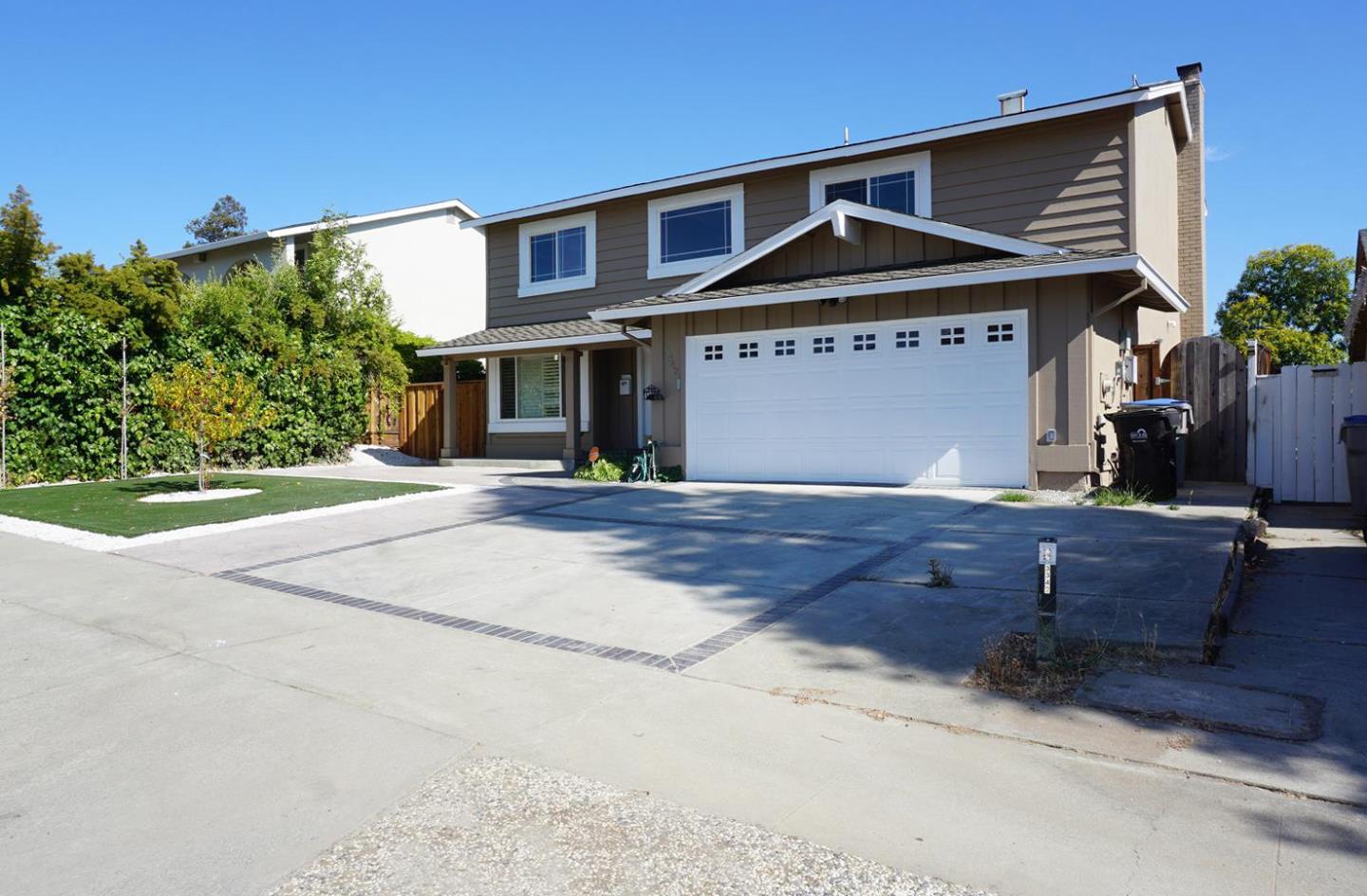 Detail Gallery Image 2 of 42 For 3342 San Saba Dr, San Jose,  CA 95148 - 4 Beds | 2/1 Baths