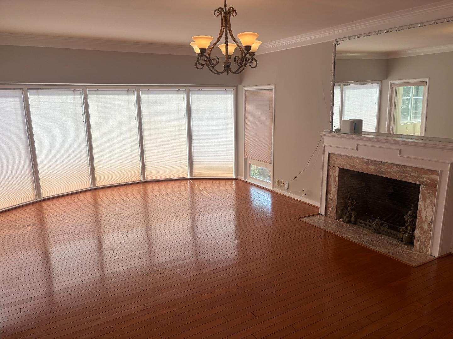 Detail Gallery Image 10 of 30 For 552 Summit Dr, Redwood City,  CA 94062 - 5 Beds | 6 Baths