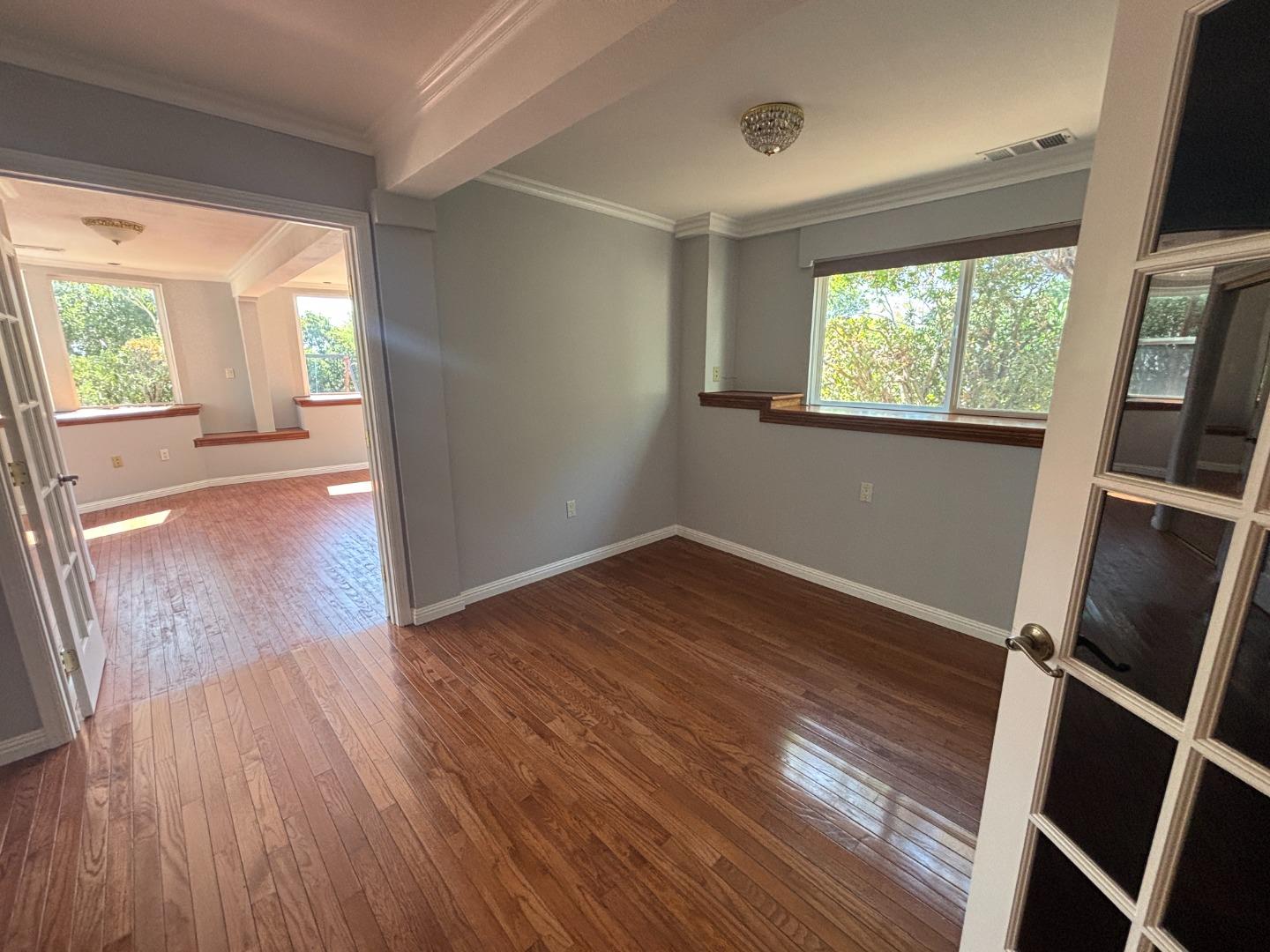 Detail Gallery Image 21 of 30 For 552 Summit Dr, Redwood City,  CA 94062 - 5 Beds | 6 Baths
