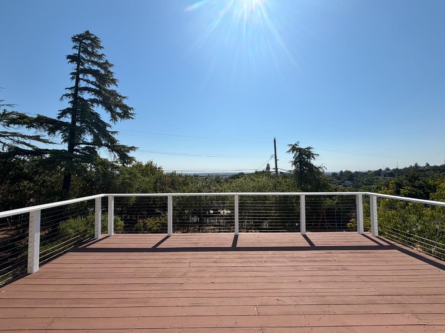 Detail Gallery Image 8 of 30 For 552 Summit Dr, Redwood City,  CA 94062 - 5 Beds | 6 Baths