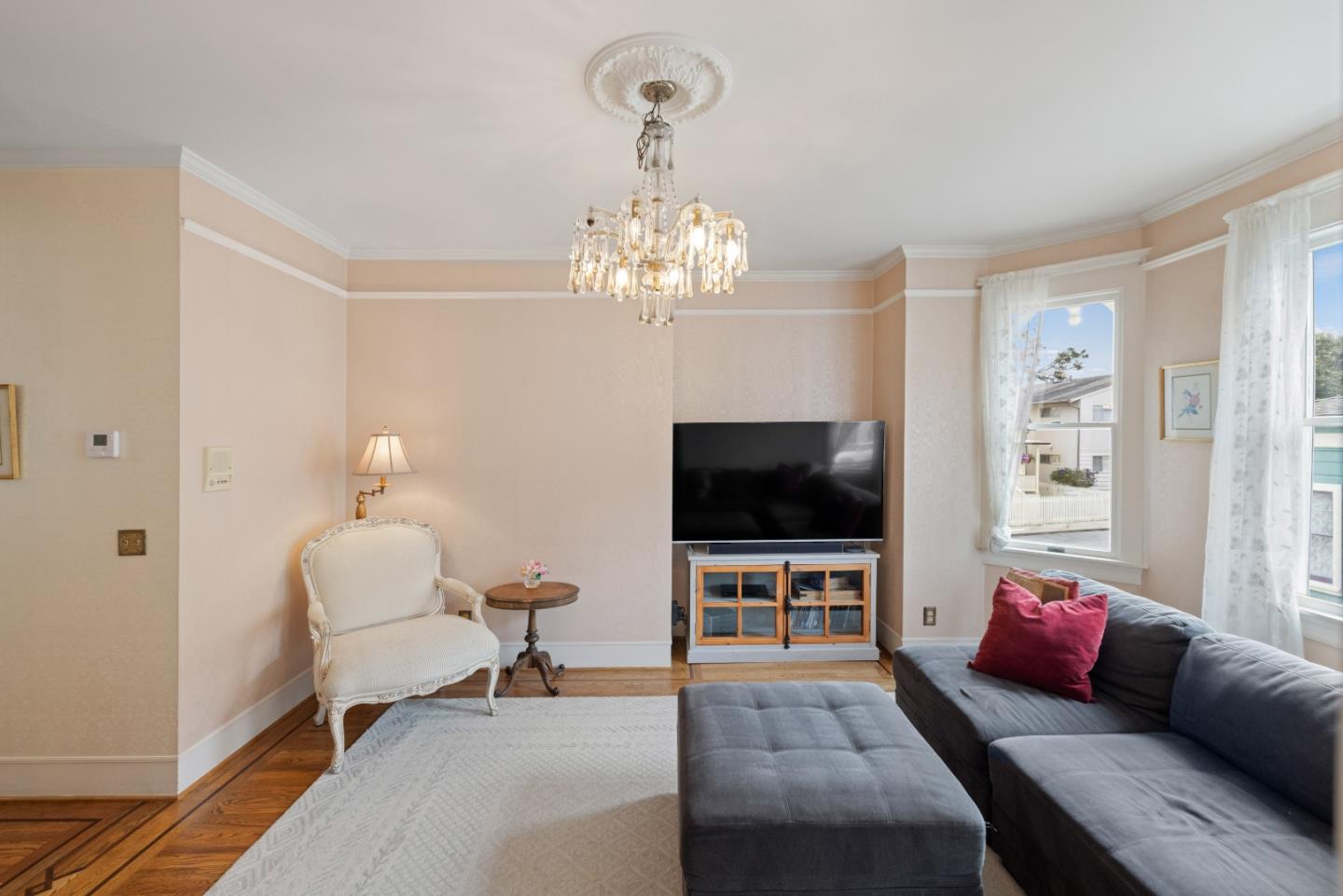 Detail Gallery Image 16 of 40 For 132 Forest Ave, Pacific Grove,  CA 93950 - 3 Beds | 2/1 Baths