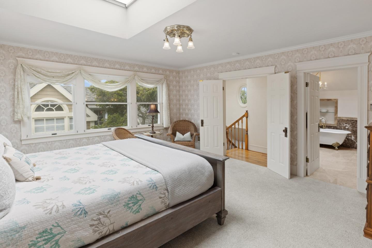 Detail Gallery Image 25 of 40 For 132 Forest Ave, Pacific Grove,  CA 93950 - 3 Beds | 2/1 Baths