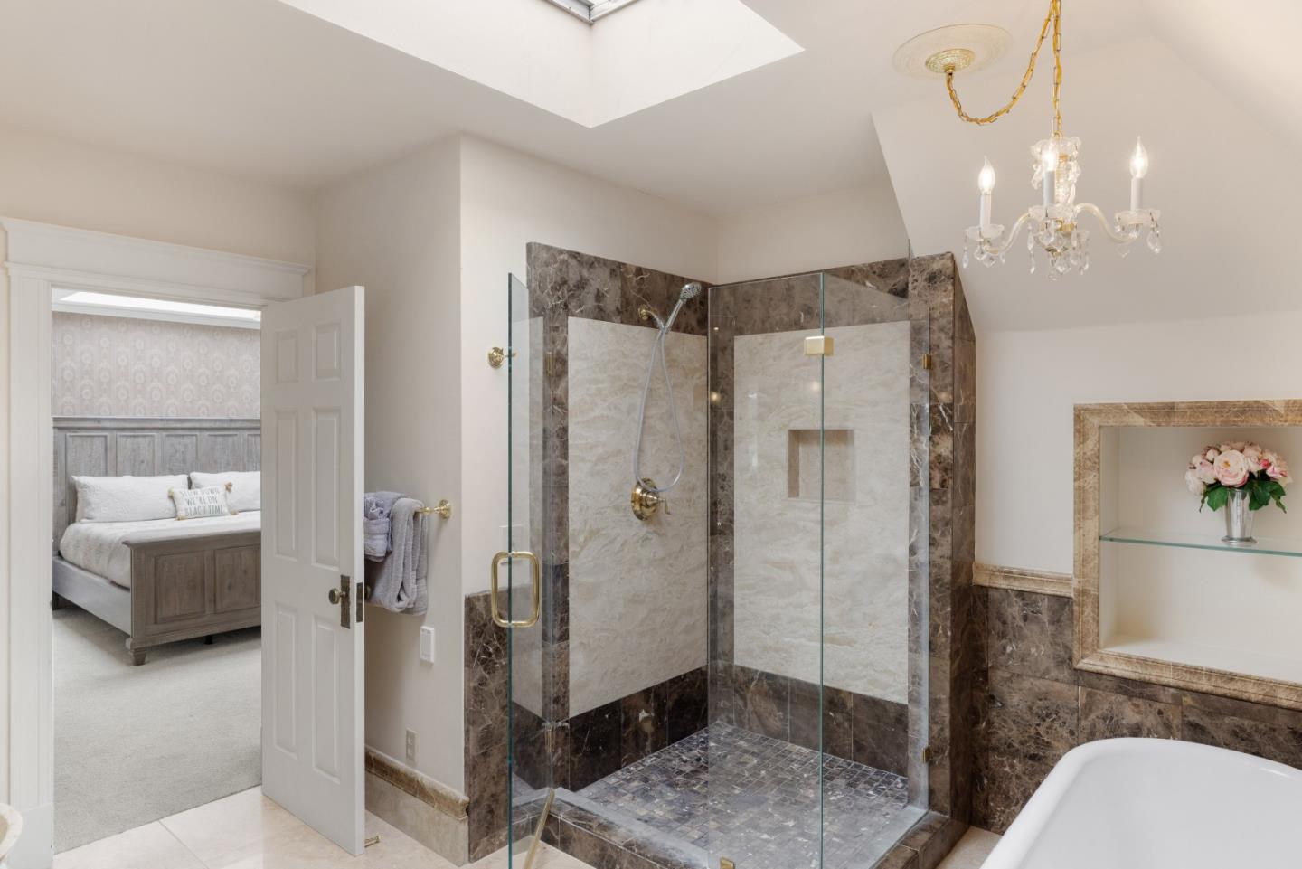 Detail Gallery Image 28 of 40 For 132 Forest Ave, Pacific Grove,  CA 93950 - 3 Beds | 2/1 Baths