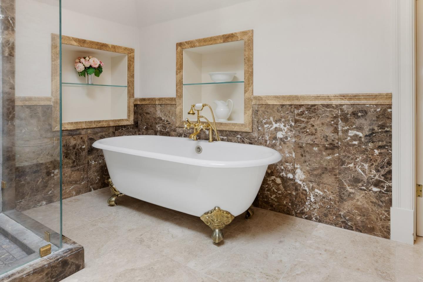 Detail Gallery Image 29 of 40 For 132 Forest Ave, Pacific Grove,  CA 93950 - 3 Beds | 2/1 Baths