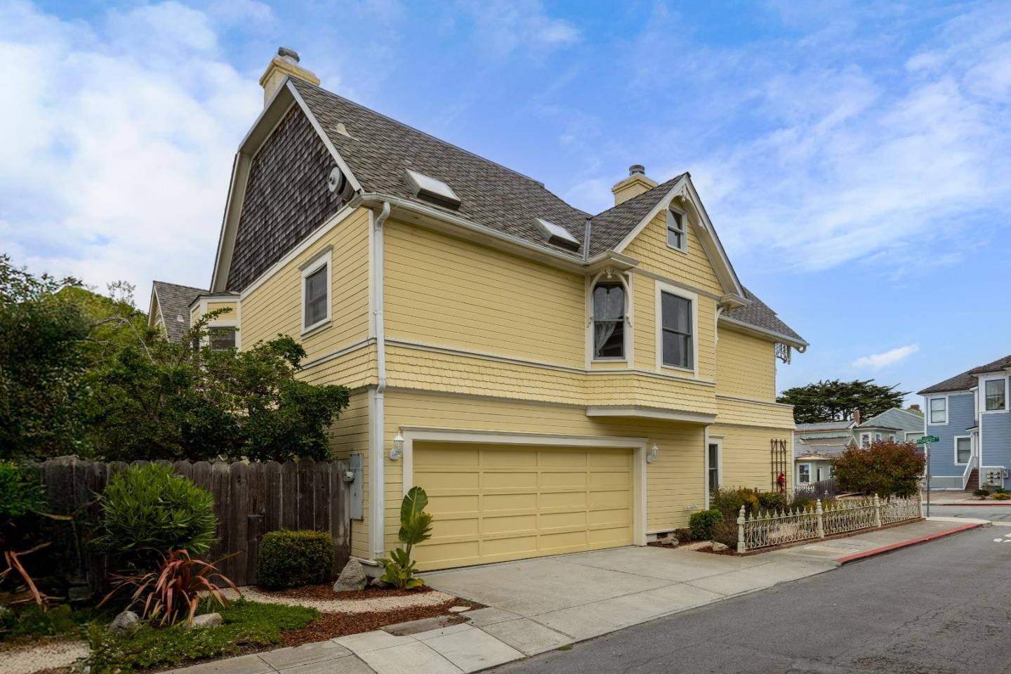 Detail Gallery Image 39 of 40 For 132 Forest Ave, Pacific Grove,  CA 93950 - 3 Beds | 2/1 Baths