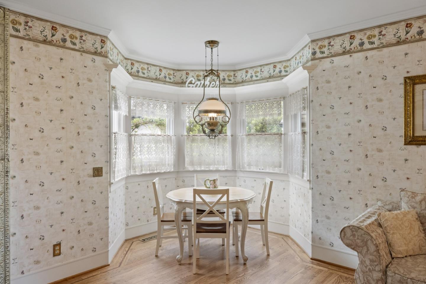 Detail Gallery Image 8 of 40 For 132 Forest Ave, Pacific Grove,  CA 93950 - 3 Beds | 2/1 Baths