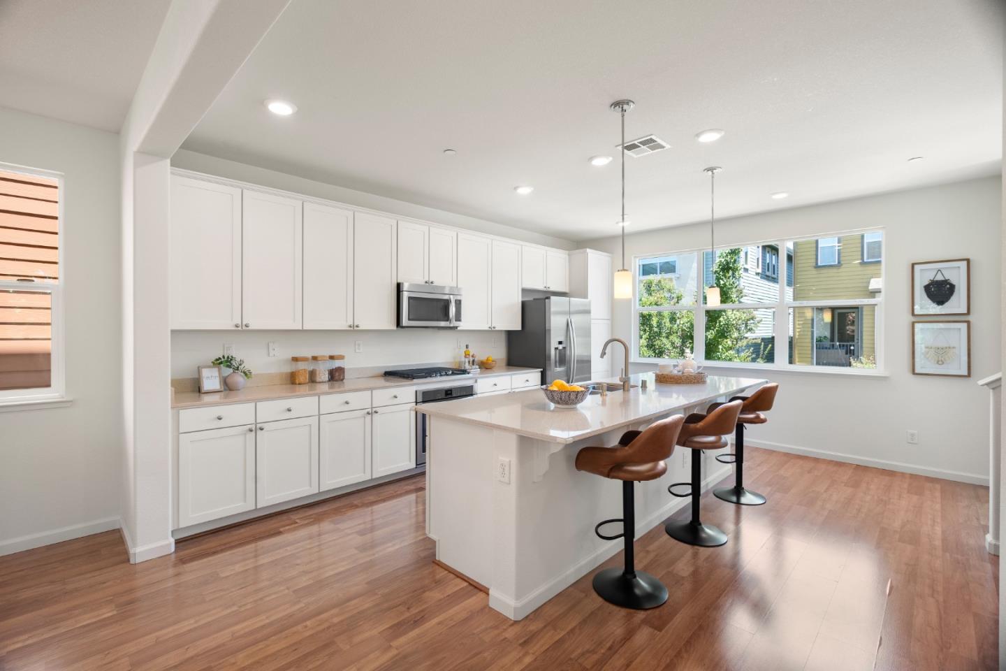 Detail Gallery Image 5 of 45 For 1789 Infinity Way, San Jose,  CA 95122 - 4 Beds | 3/1 Baths