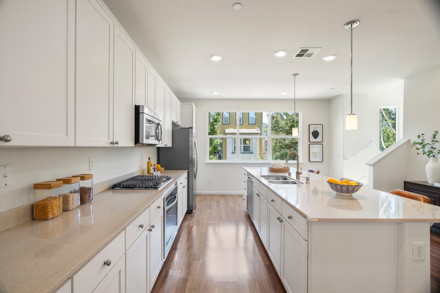 Detail Gallery Image 7 of 45 For 1789 Infinity Way, San Jose,  CA 95122 - 4 Beds | 3/1 Baths
