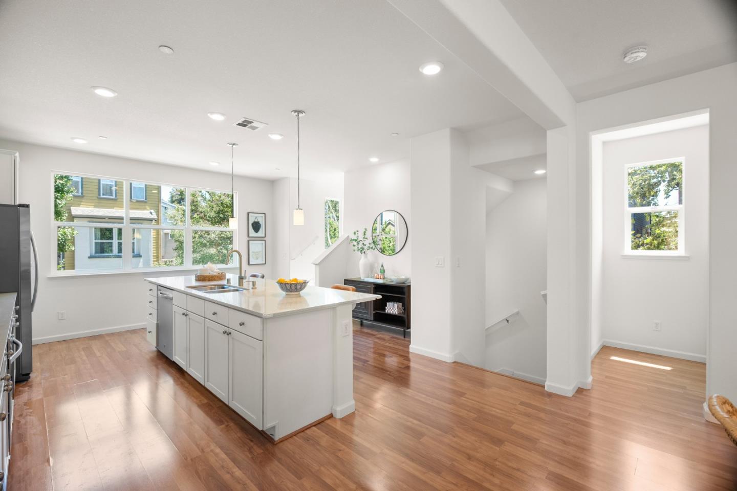 Detail Gallery Image 8 of 45 For 1789 Infinity Way, San Jose,  CA 95122 - 4 Beds | 3/1 Baths