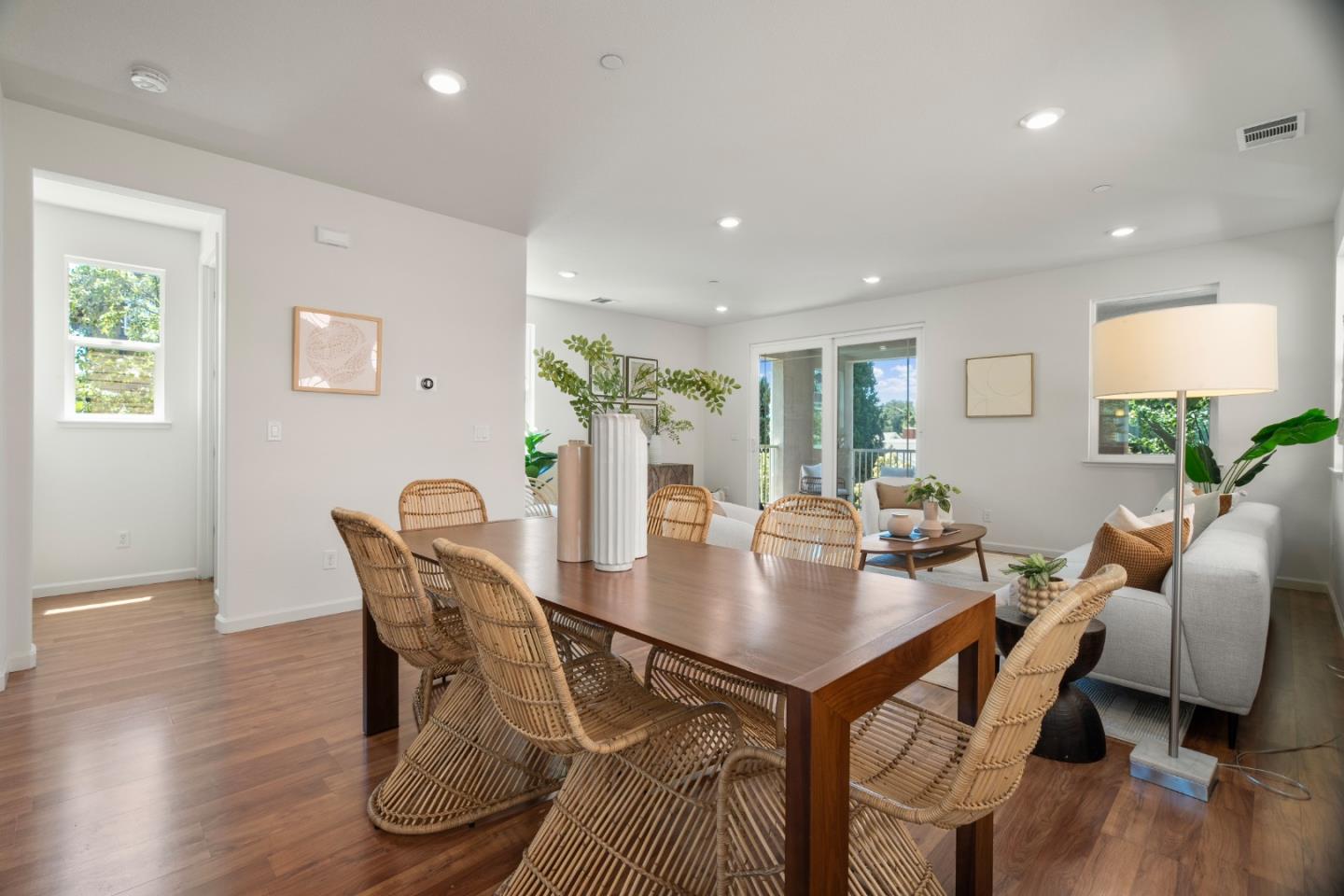 Detail Gallery Image 9 of 45 For 1789 Infinity Way, San Jose,  CA 95122 - 4 Beds | 3/1 Baths
