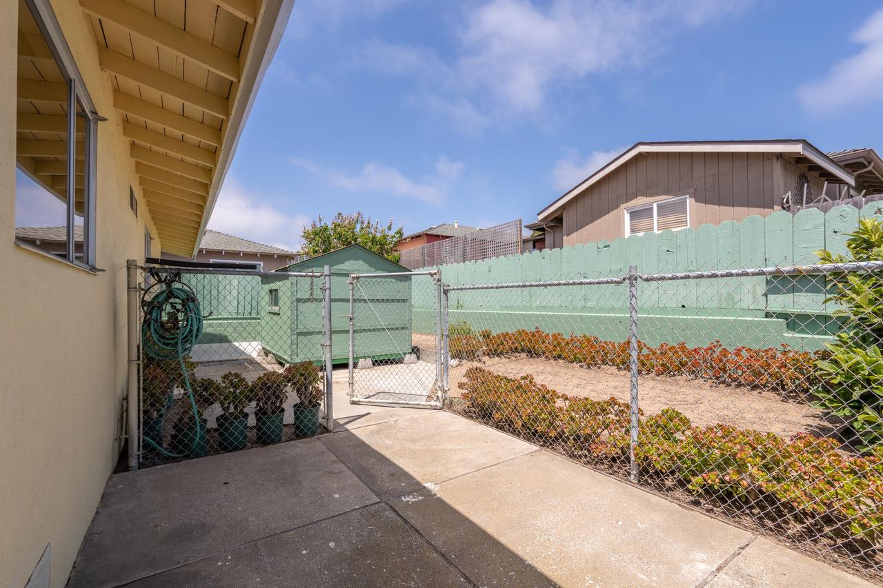 Detail Gallery Image 17 of 20 For 1700 Luxton St, Seaside,  CA 93955 - 2 Beds | 1 Baths