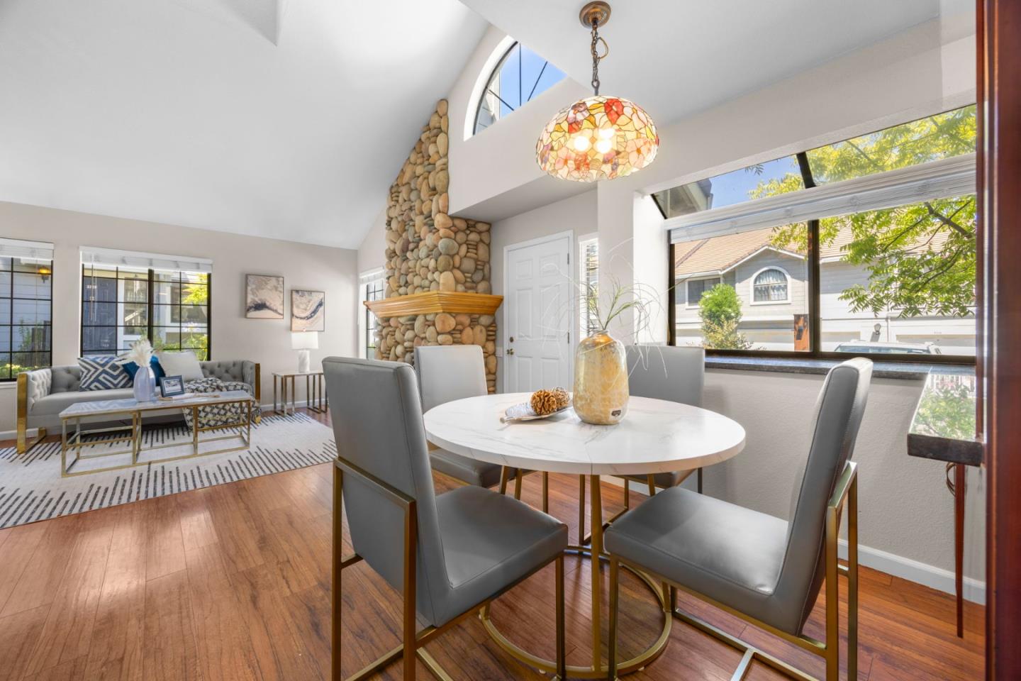 Detail Gallery Image 13 of 40 For 2784 Buena Point Ct, San Jose,  CA 95121 - 3 Beds | 2 Baths