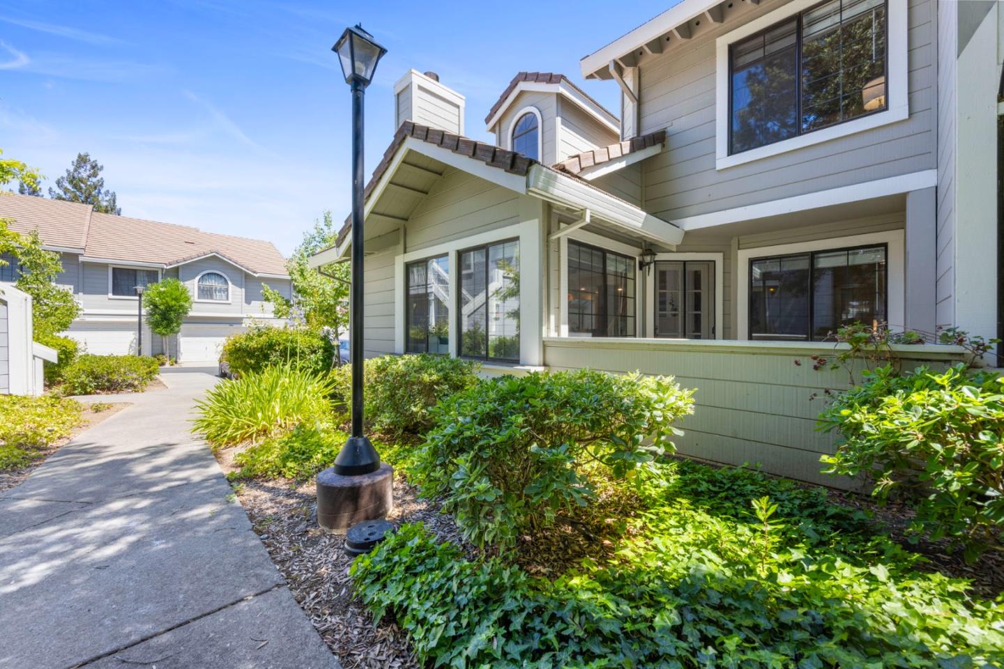 Detail Gallery Image 33 of 40 For 2784 Buena Point Ct, San Jose,  CA 95121 - 3 Beds | 2 Baths