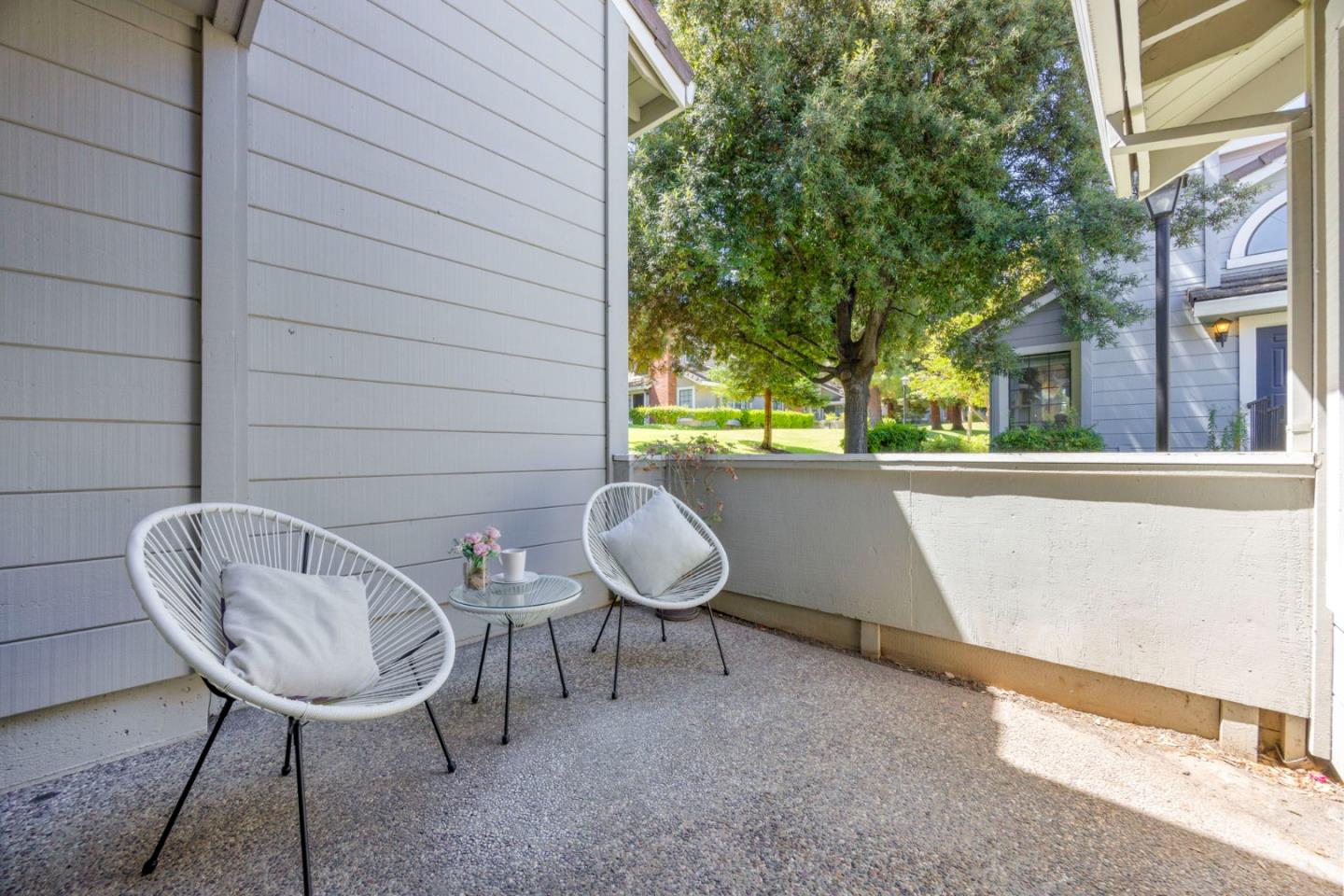 Detail Gallery Image 9 of 40 For 2784 Buena Point Ct, San Jose,  CA 95121 - 3 Beds | 2 Baths