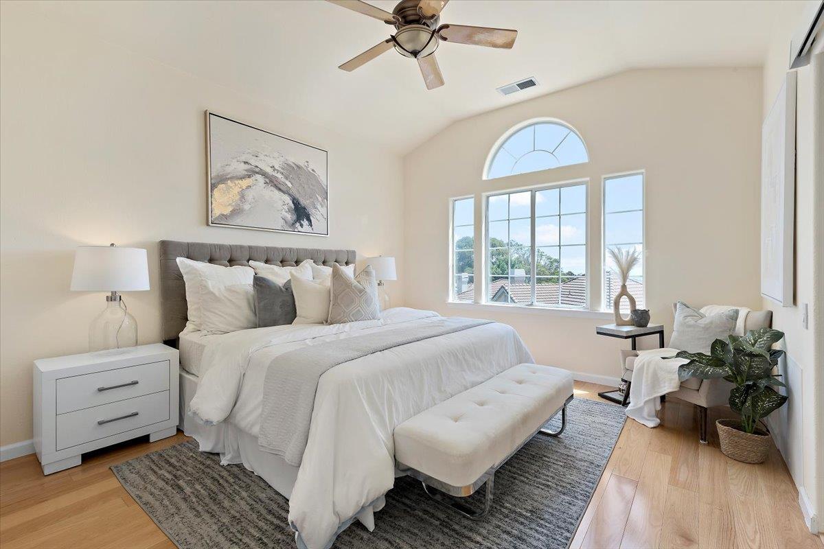 Detail Gallery Image 19 of 47 For 14 Arroyo View Cir, Belmont,  CA 94002 - 3 Beds | 2/1 Baths