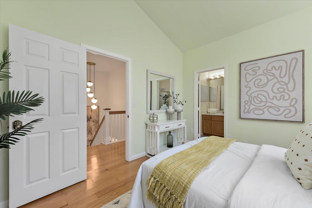 Detail Gallery Image 28 of 47 For 14 Arroyo View Cir, Belmont,  CA 94002 - 3 Beds | 2/1 Baths