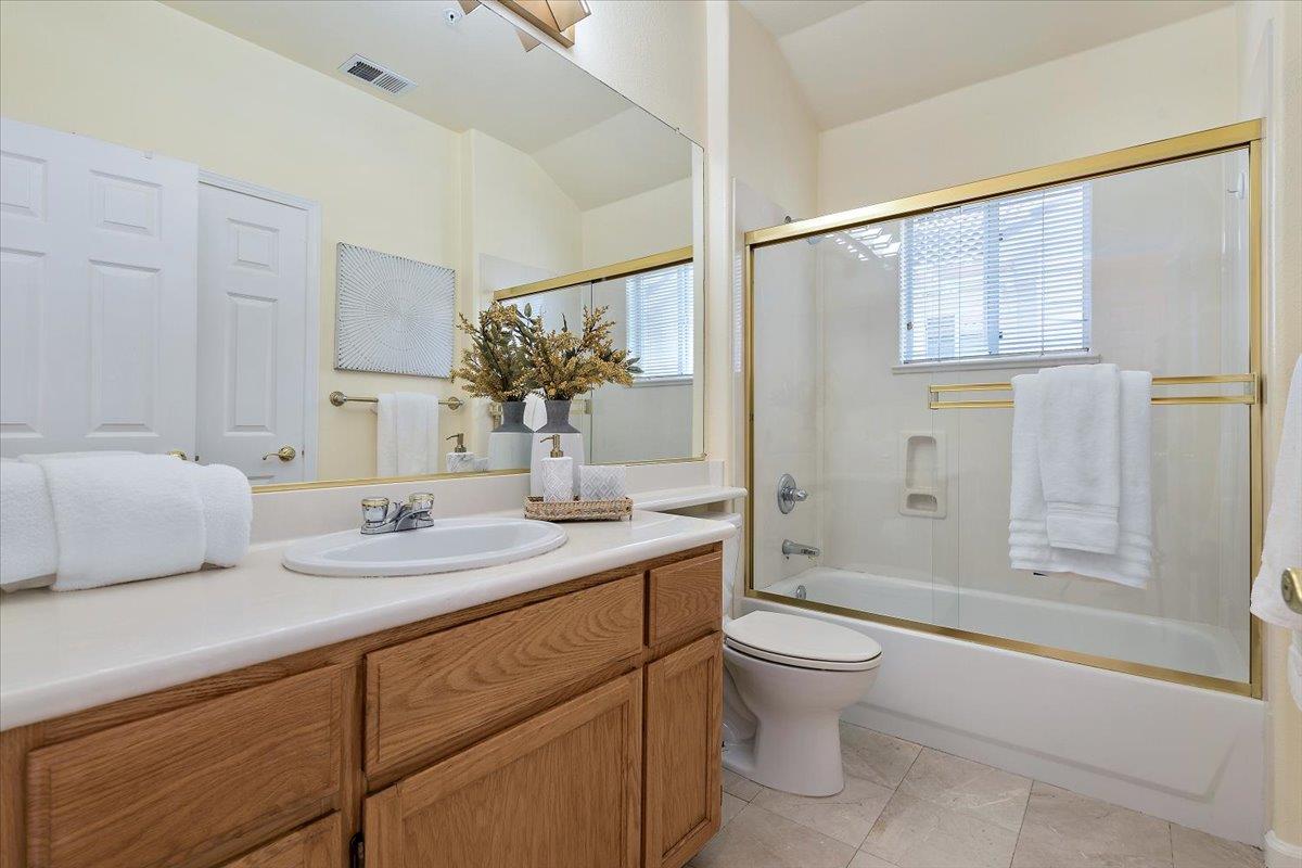 Detail Gallery Image 30 of 47 For 14 Arroyo View Cir, Belmont,  CA 94002 - 3 Beds | 2/1 Baths