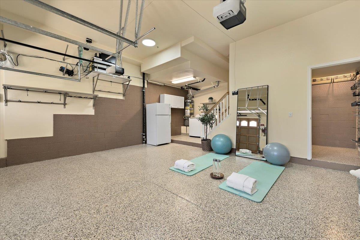 Detail Gallery Image 32 of 47 For 14 Arroyo View Cir, Belmont,  CA 94002 - 3 Beds | 2/1 Baths