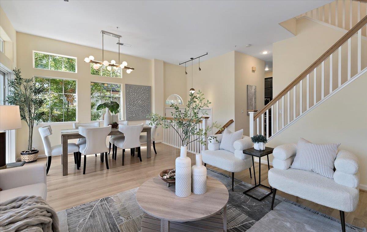 Detail Gallery Image 8 of 47 For 14 Arroyo View Cir, Belmont,  CA 94002 - 3 Beds | 2/1 Baths