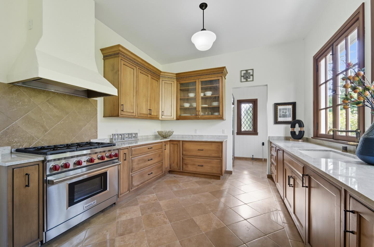 Detail Gallery Image 10 of 36 For 626 Occidental Ave, San Mateo,  CA 94402 - 4 Beds | 4 Baths