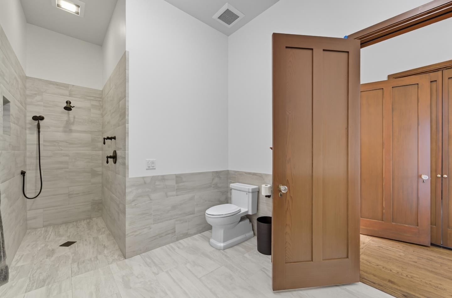 Detail Gallery Image 17 of 36 For 626 Occidental Ave, San Mateo,  CA 94402 - 4 Beds | 4 Baths