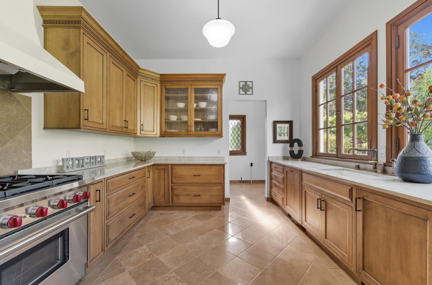 Detail Gallery Image 9 of 36 For 626 Occidental Ave, San Mateo,  CA 94402 - 4 Beds | 4 Baths