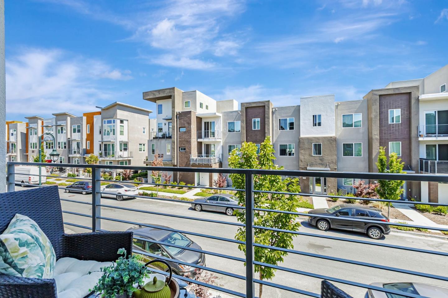 Detail Gallery Image 12 of 39 For 142 Agustin Narvaez St, San Jose,  CA 95136 - 4 Beds | 3/1 Baths