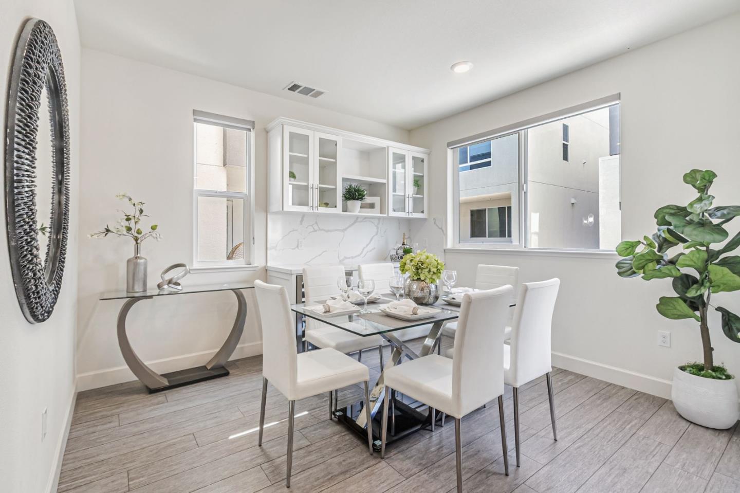 Detail Gallery Image 16 of 39 For 142 Agustin Narvaez St, San Jose,  CA 95136 - 4 Beds | 3/1 Baths