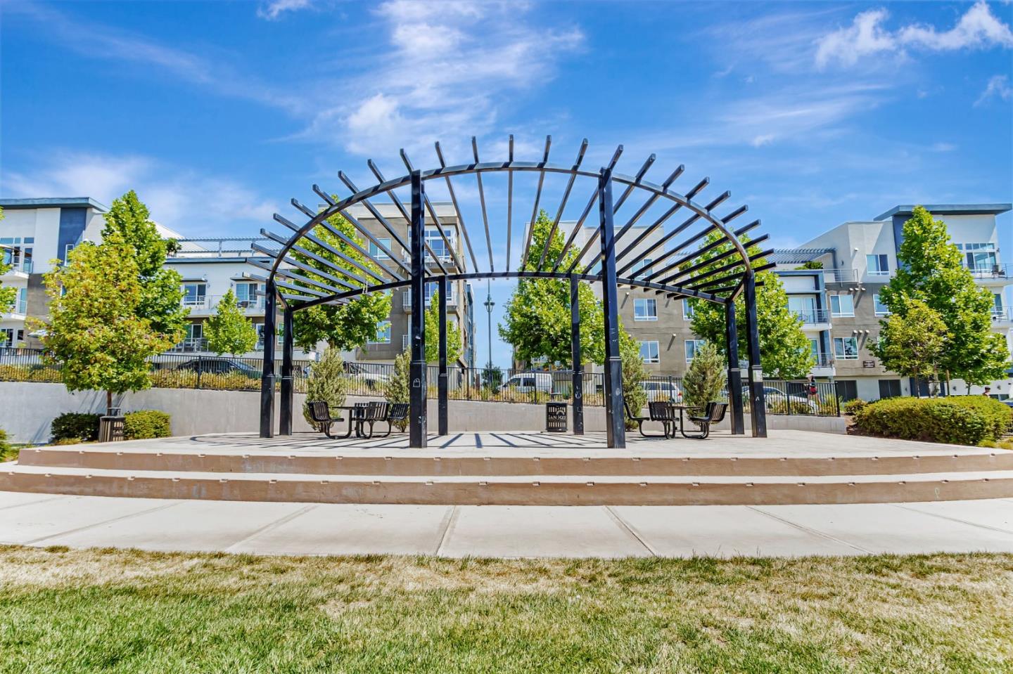 Detail Gallery Image 32 of 39 For 142 Agustin Narvaez St, San Jose,  CA 95136 - 4 Beds | 3/1 Baths