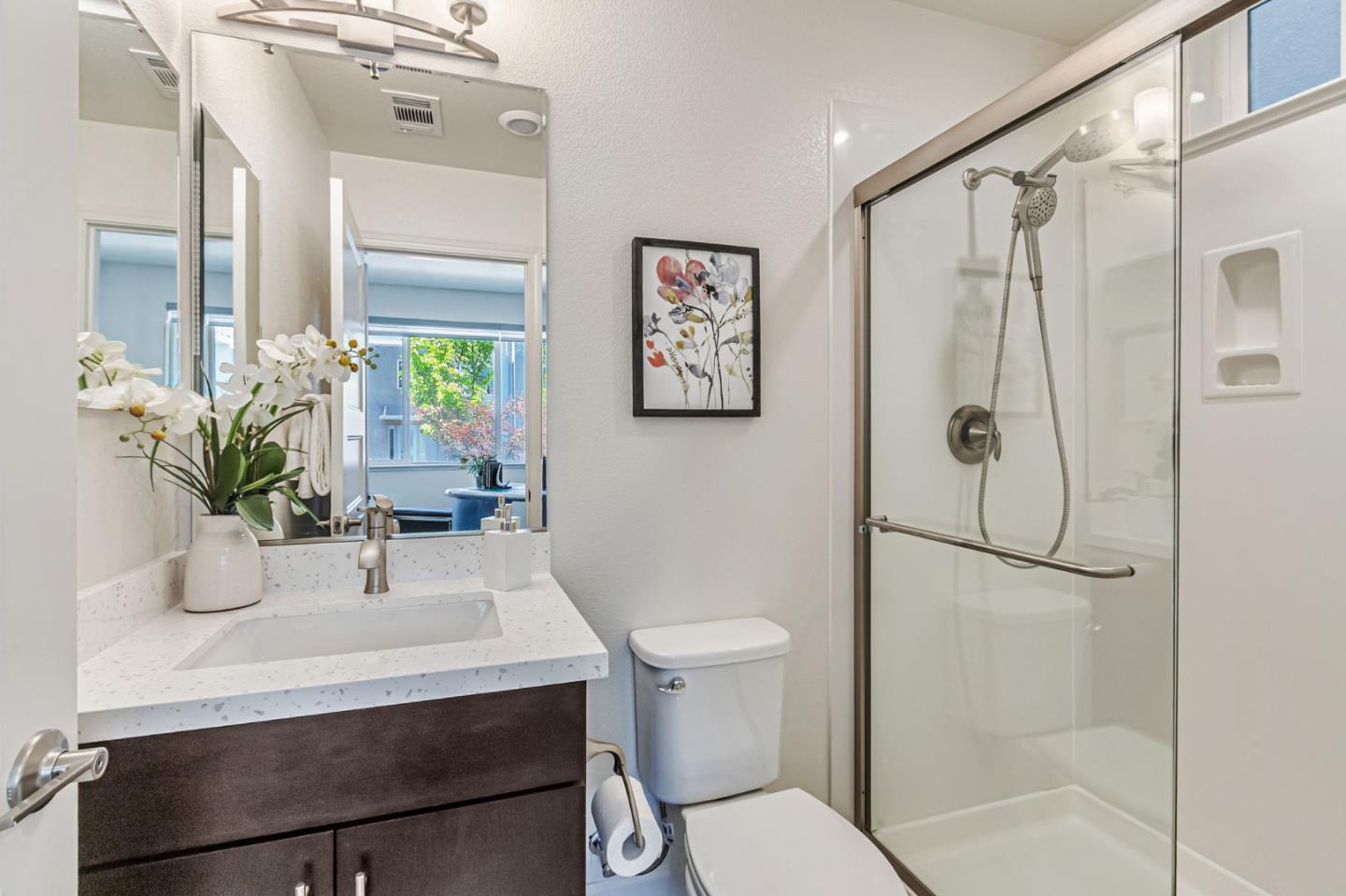 Detail Gallery Image 8 of 39 For 142 Agustin Narvaez St, San Jose,  CA 95136 - 4 Beds | 3/1 Baths