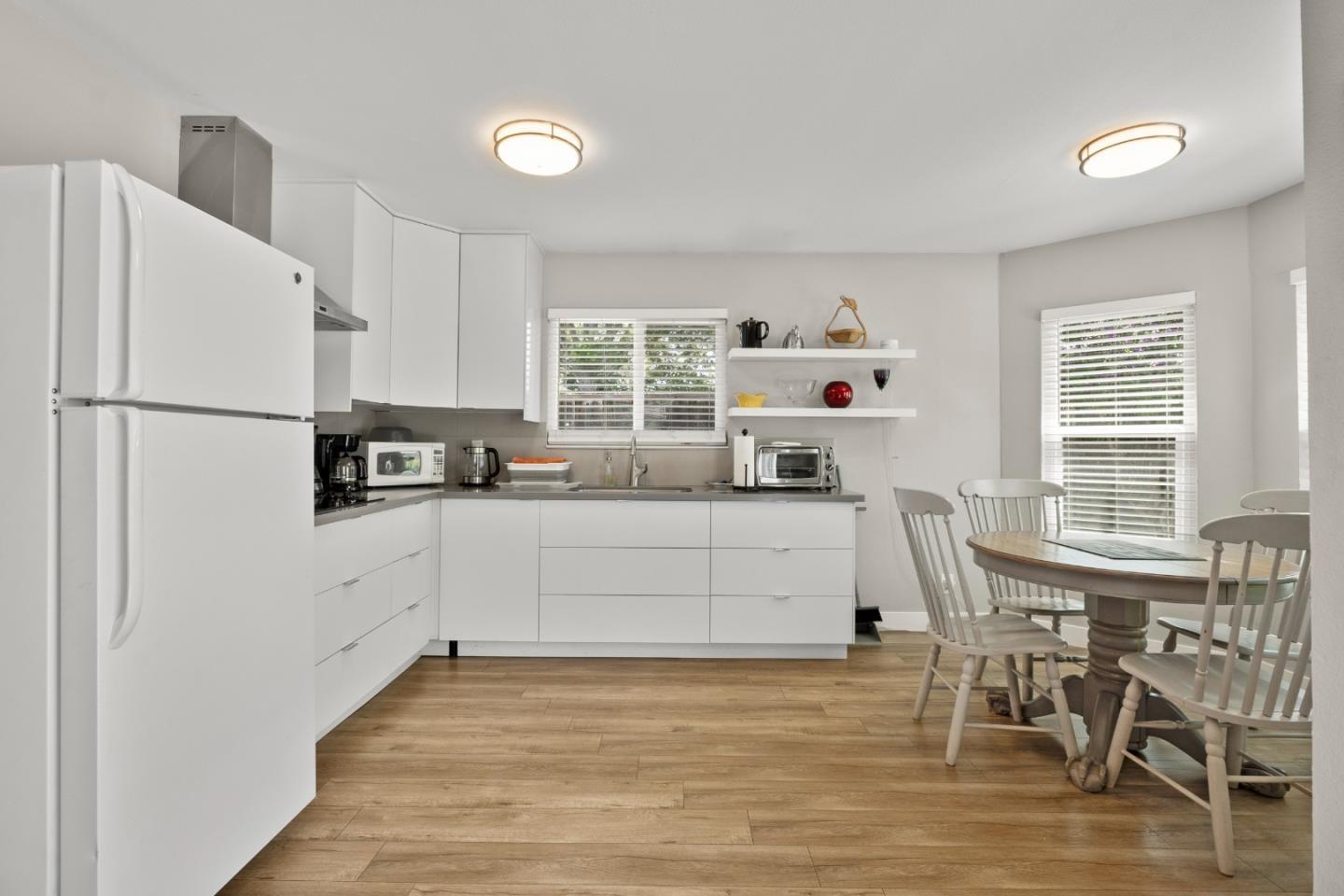 Detail Gallery Image 16 of 37 For 228 E Julian St, San Jose,  CA 95112 - 6 Beds | 4 Baths