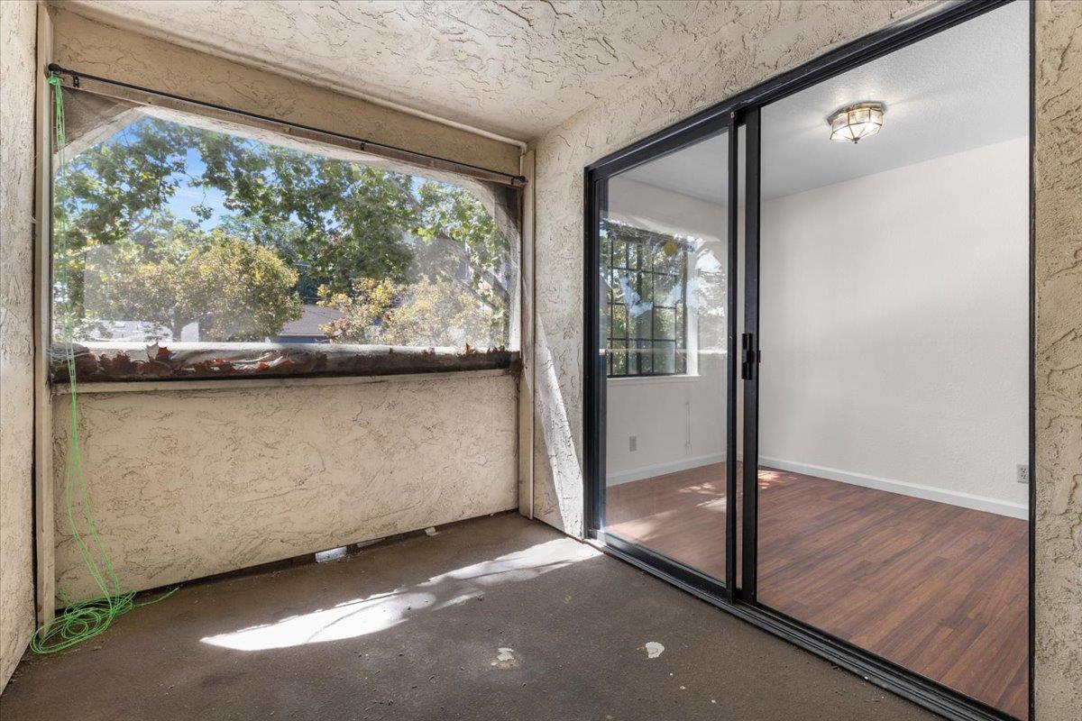 Detail Gallery Image 14 of 30 For 384 S 11th St, San Jose,  CA 95112 - 2 Beds | 2/1 Baths