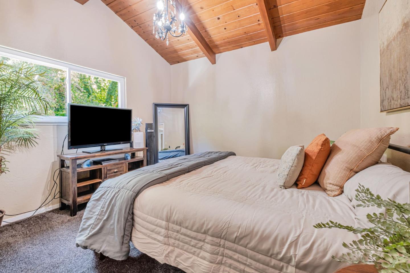 Detail Gallery Image 23 of 67 For 4858 Freedom Blvd, Aptos,  CA 95003 - 3 Beds | 3 Baths