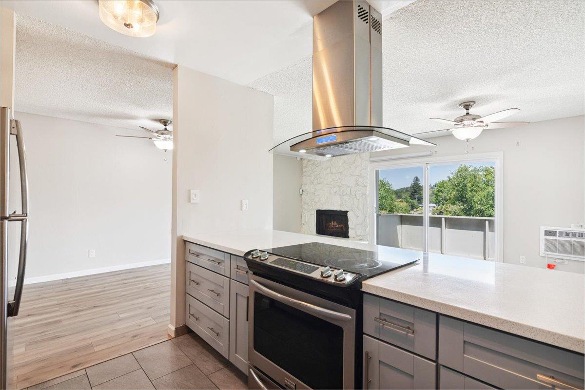 Detail Gallery Image 16 of 32 For 2420 Pleasant Hill Rd #4,  Pleasant Hill,  CA 94523 - 3 Beds | 1/1 Baths