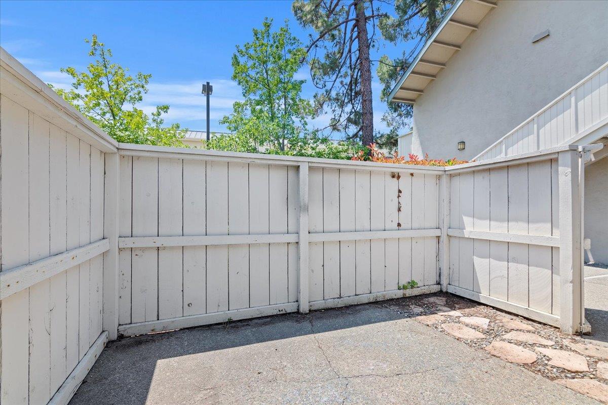 Detail Gallery Image 21 of 32 For 2420 Pleasant Hill Rd #4,  Pleasant Hill,  CA 94523 - 3 Beds | 1/1 Baths