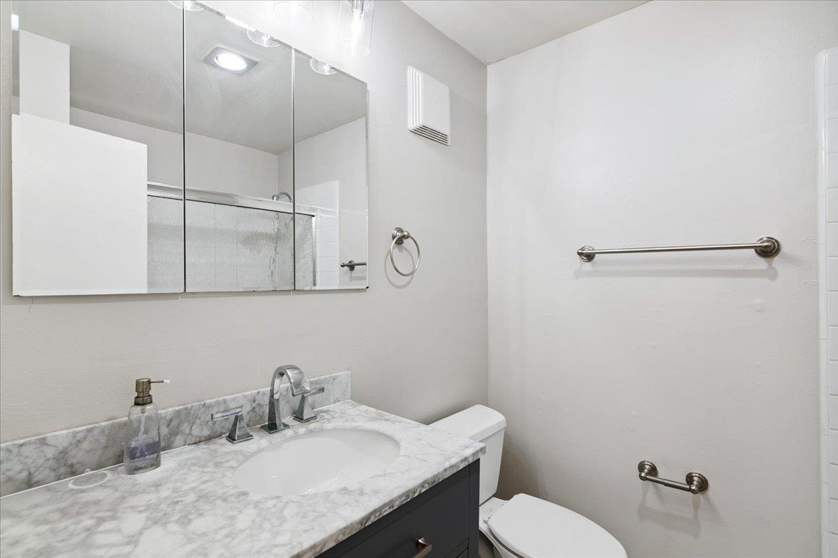 Detail Gallery Image 24 of 32 For 2420 Pleasant Hill Rd #4,  Pleasant Hill,  CA 94523 - 3 Beds | 1/1 Baths