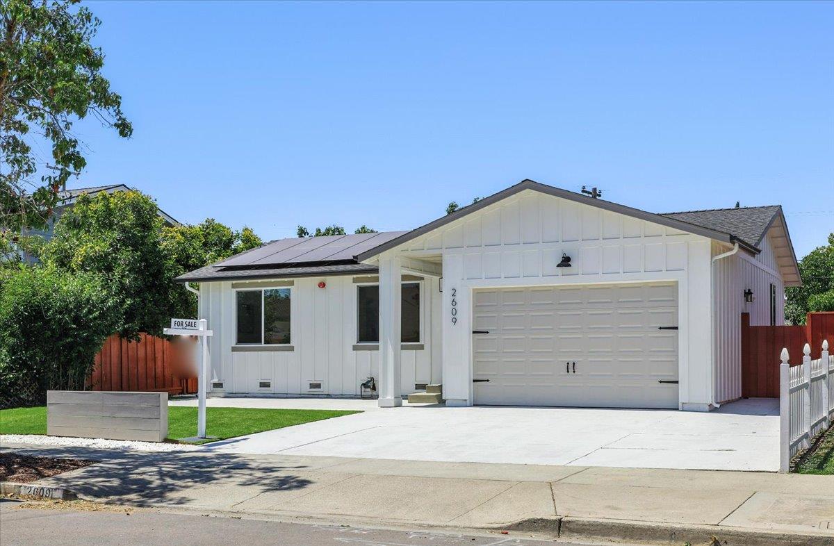 Detail Gallery Image 2 of 65 For 2609 Alderwood Dr, San Jose,  CA 95132 - 4 Beds | 2 Baths