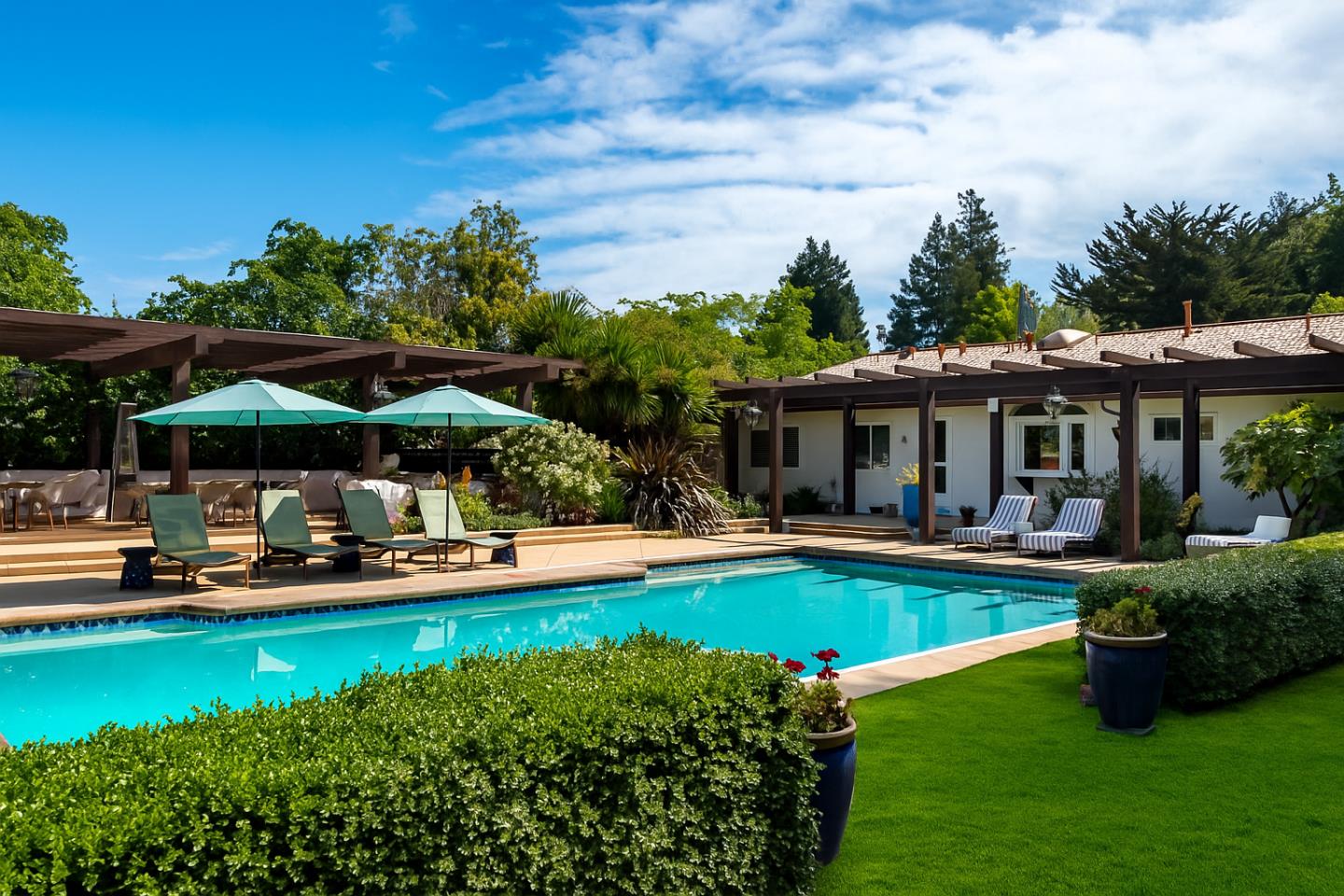 Detail Gallery Image 1 of 92 For 3625 N Main St, Soquel,  CA 95073 - 4 Beds | 4 Baths