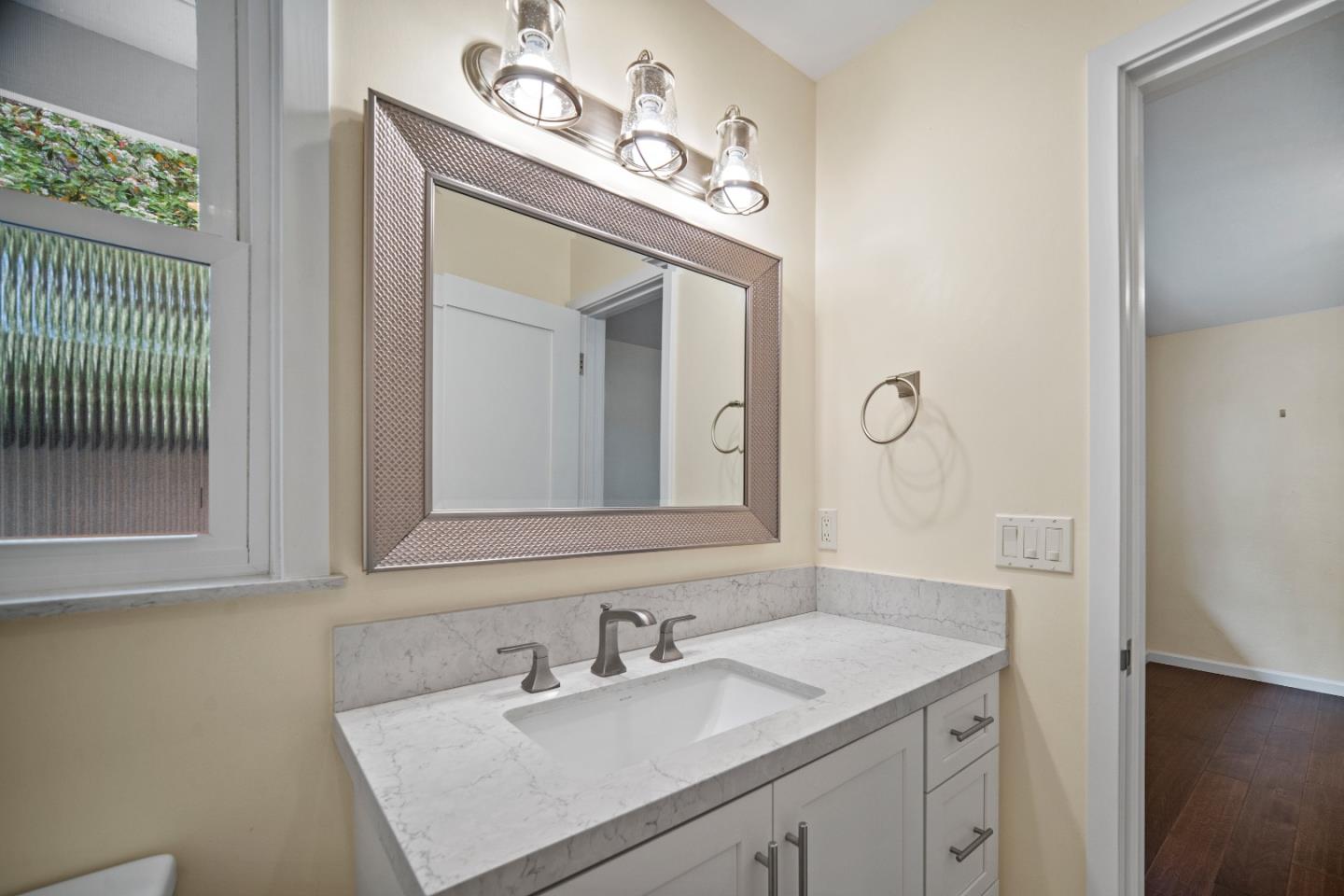 Detail Gallery Image 23 of 34 For 3380 San Luis Ave, Carmel,  CA 93923 - 3 Beds | 3 Baths