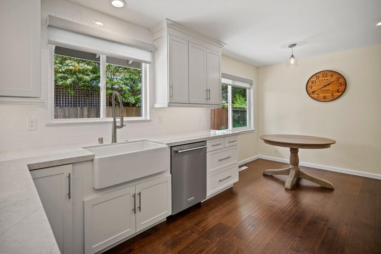 Detail Gallery Image 6 of 34 For 3380 San Luis Ave, Carmel,  CA 93923 - 3 Beds | 3 Baths